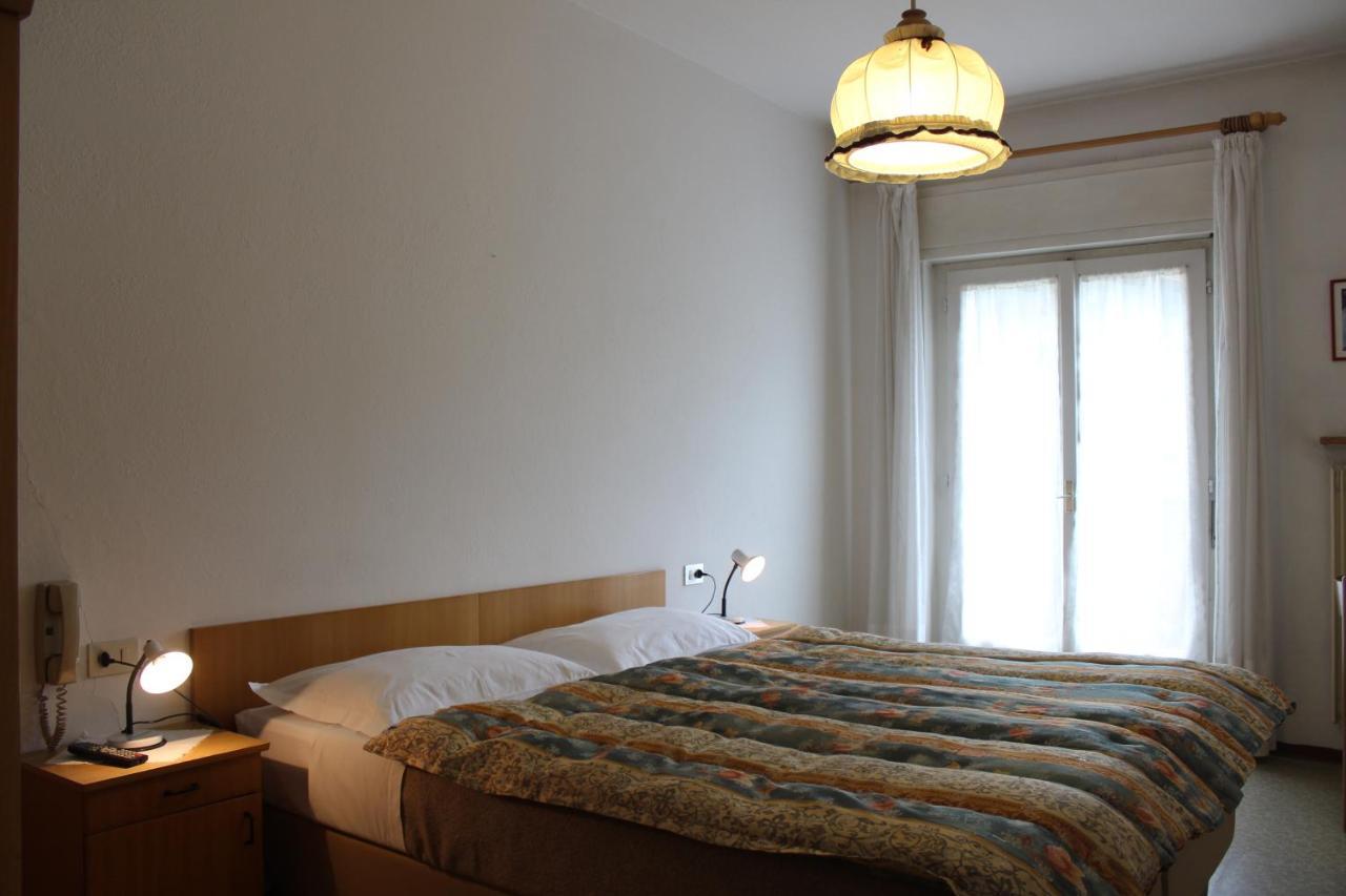 Hotel Garni Hirsch Canazei Exteriér fotografie